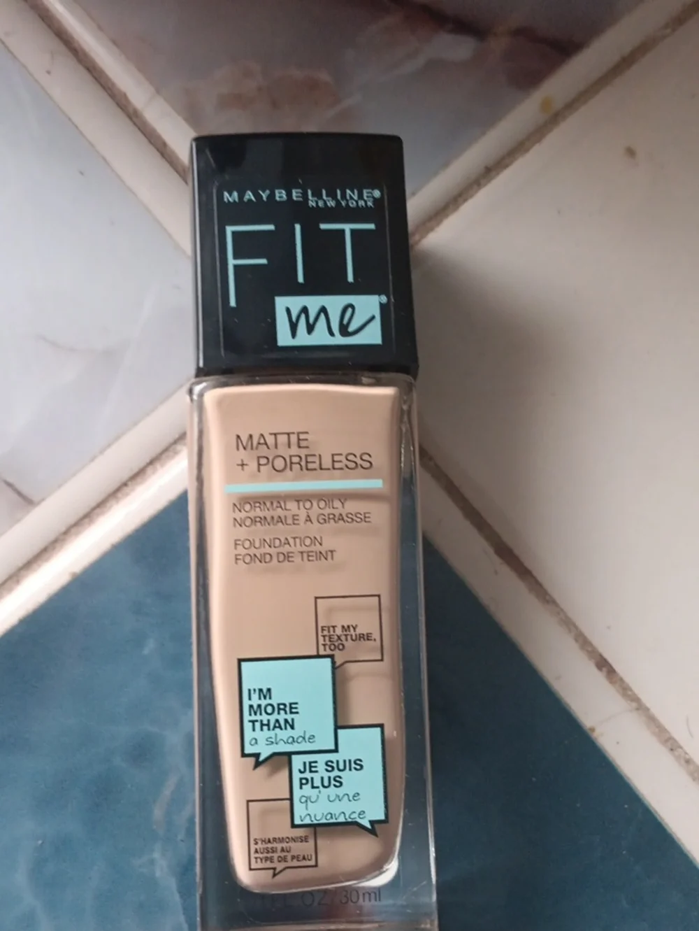Maybelline Fit Me Matte + Poreless Foundation - Light Beige NEW